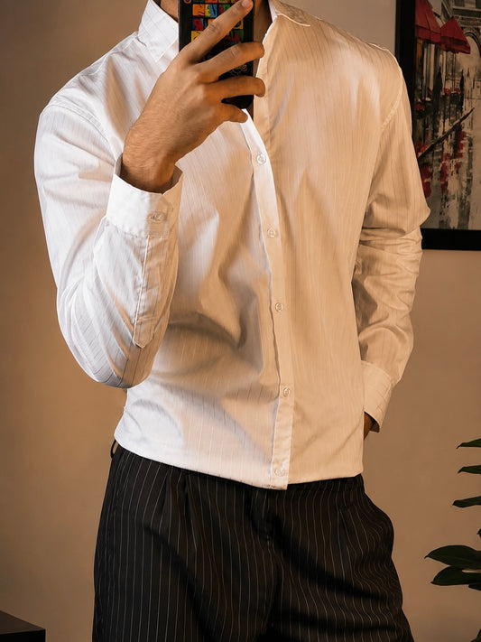 Men’s White Textured Slim-Fit Shirt